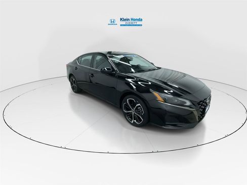 Used 2024 Nissan Altima 2.5 SR image 4