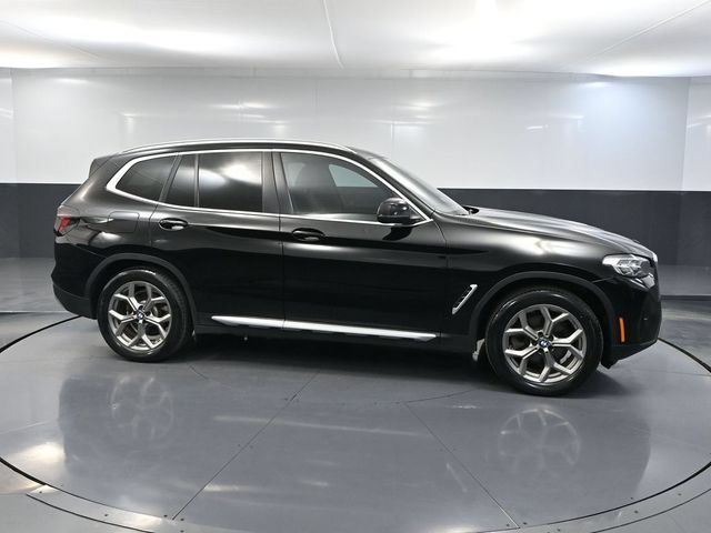 Used 2022 BMW X3 xDrive30i AWD/4WD image 3