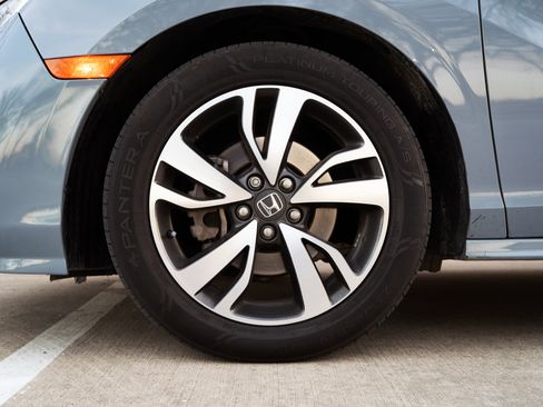 Used 2023 Honda Odyssey Touring image 14