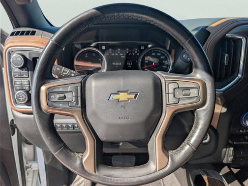 Used 2022 Chevrolet Silverado 3500 High Country image 23