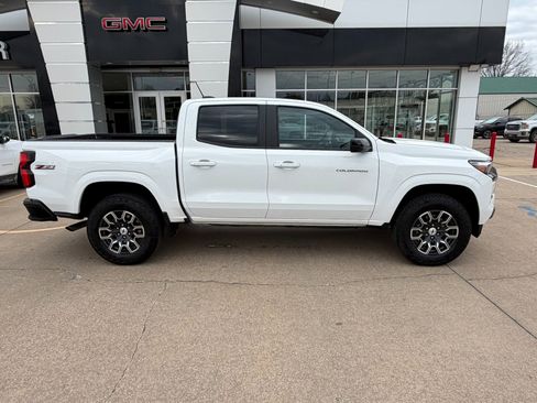 Used 2023 Chevrolet Colorado Z71 w/ Z71 Convenience Package 2 image 27