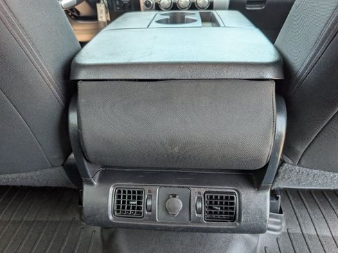 Used 2016 Toyota Tundra SR5 AWD/4WD image 7