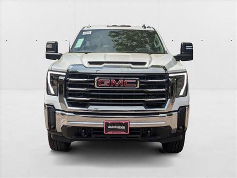 New 2025 GMC Sierra 2500 SLE w/ Max Trailering Package AWD/4WD image 6