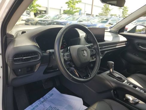 Used 2025 Honda HR-V EX-L image 18