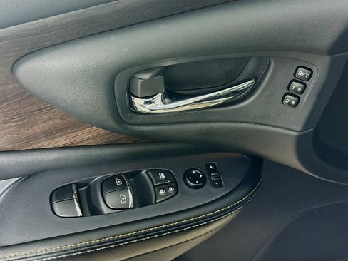 Used 2024 Nissan Murano Platinum w/ Cargo Package image 21