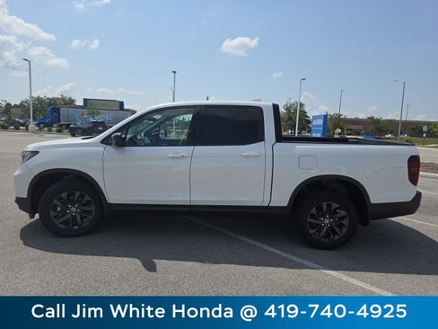 Certified 2025 Honda Ridgeline Sport image 13