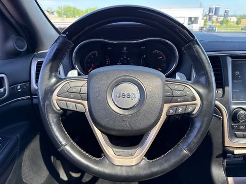 Used 2014 Jeep Grand Cherokee Overland w/ Advanced Technology Group AWD/4WD image 20