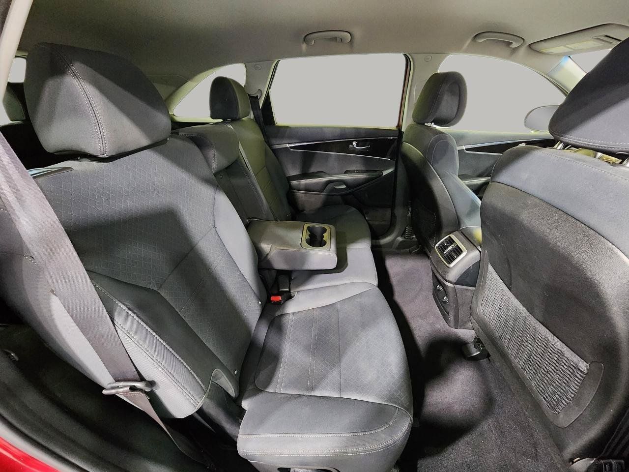Used 2016 Kia Sorento AWD w/ LX Convenience Package image 30