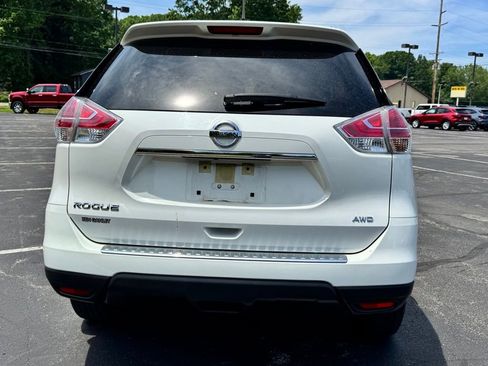 Used 2016 Nissan Rogue S w/ Appearance Package AWD/4WD image 6
