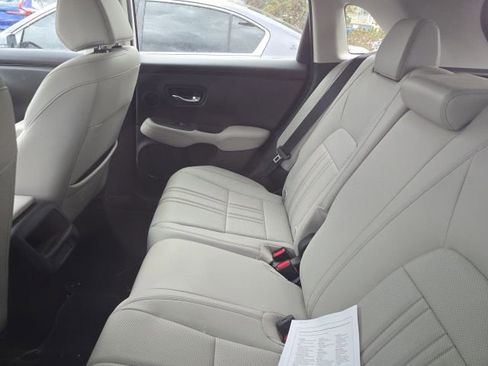 Used 2023 Honda HR-V EX-L image 5