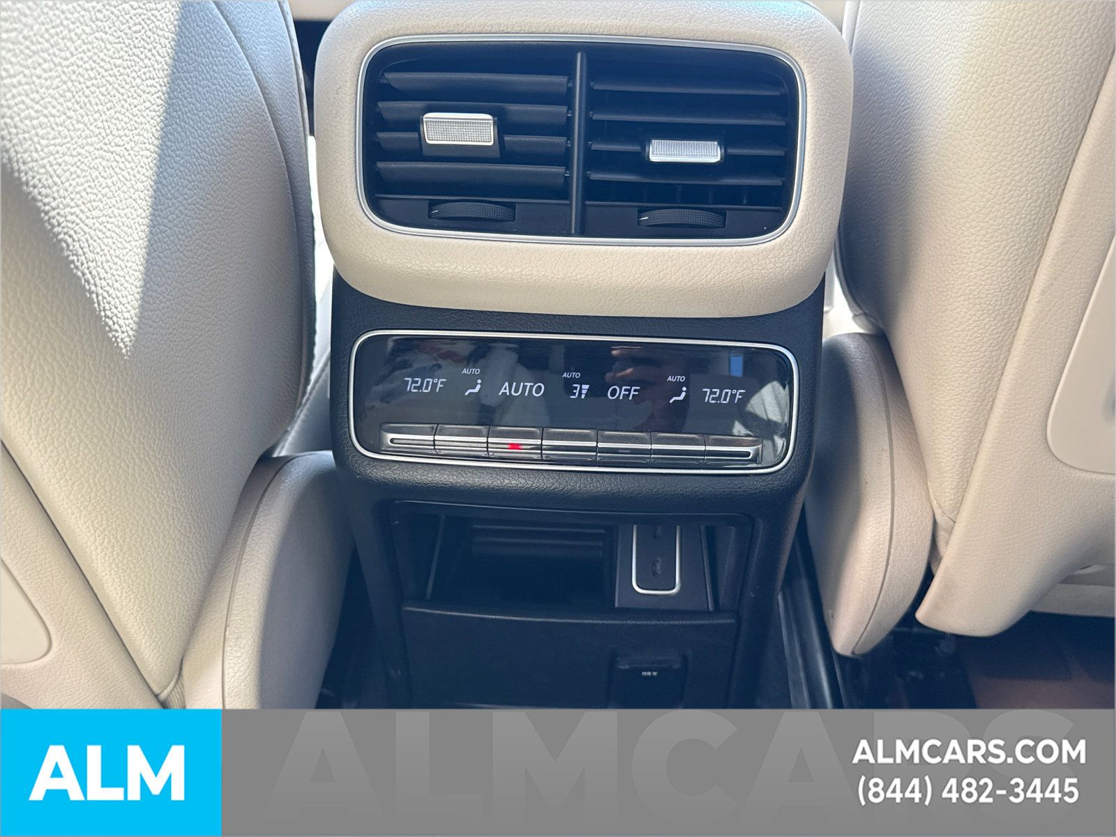 Used 2023 Mercedes-Benz GLE 350 4MATIC w/ Premium Package image 29