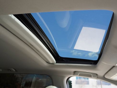 Used 2023 Honda CR-V EX-L image 17