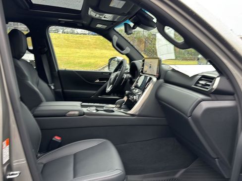 New 2026 Lexus LX 700h Luxury image 10