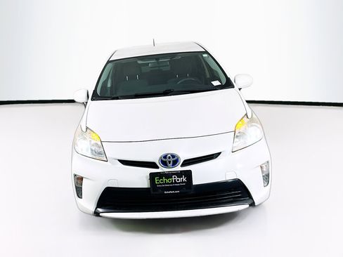 Used 2014 Toyota Prius Two image 2