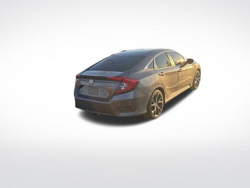 Used 2019 Honda Civic Sport image 5