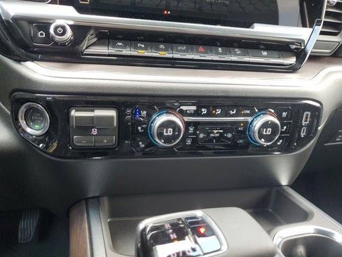 New 2026 GMC Sierra 1500 SLT w/ SLT Premium Plus Package image 26