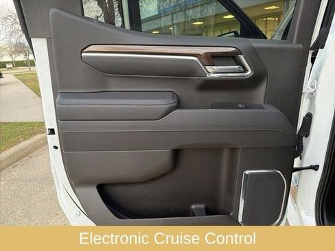 Used 2025 Chevrolet Silverado 1500 LT w/ Safety Package image 31