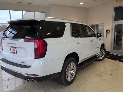 Used 2025 GMC Yukon Denali image 5