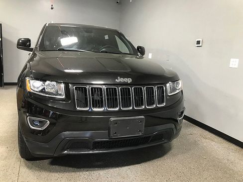 Used 2014 Jeep Grand Cherokee Laredo w/ 18" Wheel & 8.4" Radio Group image 8