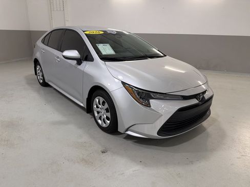 Used 2026 Toyota Corolla LE FWD image 4