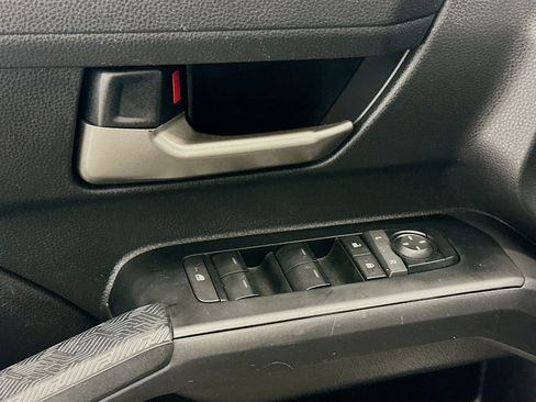 Used 2025 Toyota Tacoma TRD Sport w/ TRD Sport Upgrade Package image 15