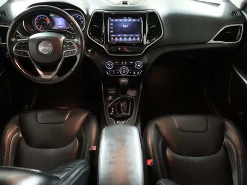 Used 2019 Jeep Cherokee Limited AWD/4WD image 15