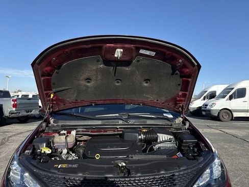 Used 2023 Chrysler Voyager LX image 20
