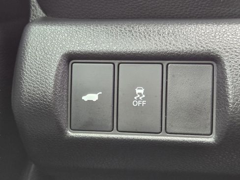 Certified 2025 Honda Pilot Touring image 18