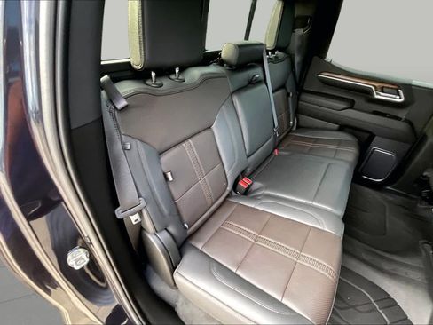 Certified 2022 Chevrolet Silverado 1500 High Country w/ High Country Premium Package AWD/4WD image 20