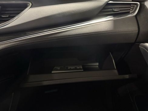 Used 2019 Buick Enclave Premium image 24