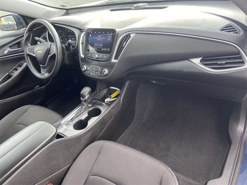 Certified 2022 Chevrolet Malibu LT image 28