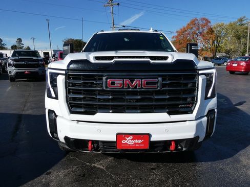 Used 2024 GMC Sierra 2500 AT4 w/ Technology Package image 13