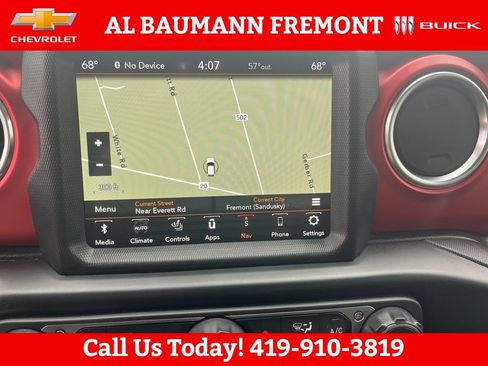 Used 2021 Jeep Gladiator Sport AWD/4WD image 19
