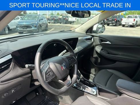 Used 2024 Buick Encore GX Sport Touring FWD image 16