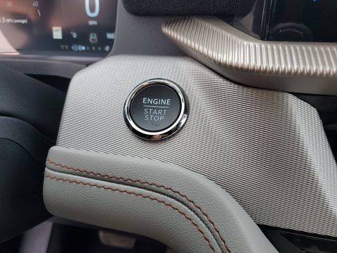 New 2026 Ford Explorer Active w/ Active Comfort Package image 17