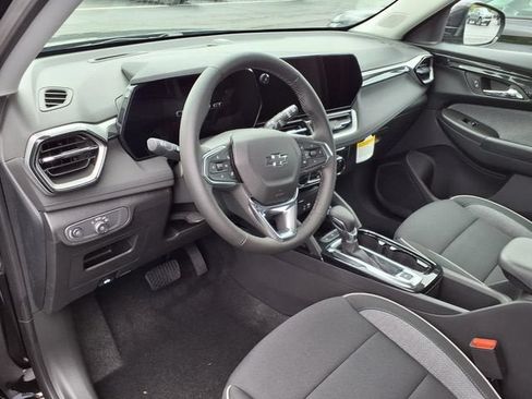 New 2026 Chevrolet TrailBlazer LT w/ Convenience Package FWD image 9