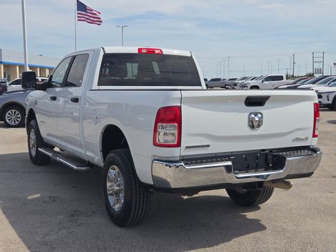 Used 2024 RAM 2500 Big Horn w/ Off Road Package AWD/4WD image 5