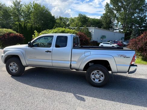 Used 2008 Toyota Tacoma 4x4 Access Cab V6 w/ SR5 Pkg #2 image 10