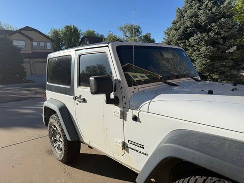 Used 2013 Jeep Wrangler Sport AWD/4WD image 4