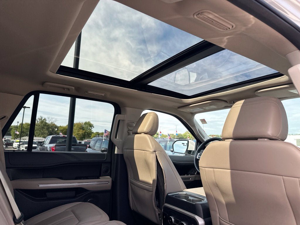 Certified 2023 Ford Expedition Limited AWD/4WD image 12