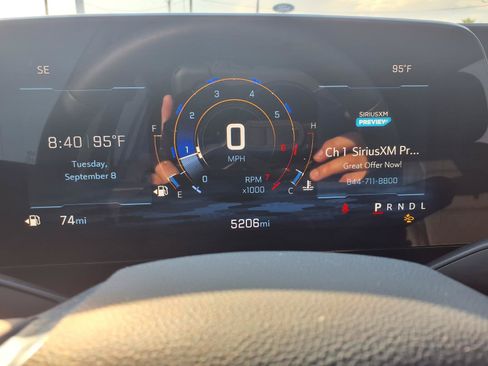 Used 2026 Chevrolet Equinox LT w/ Convenience Package II FWD image 18