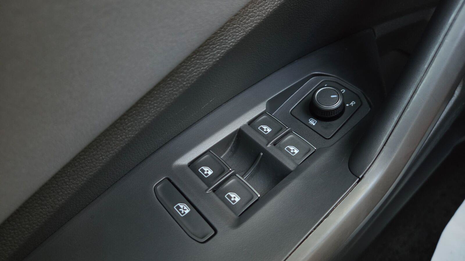 Certified 2026 Volkswagen Jetta SE FWD image 19
