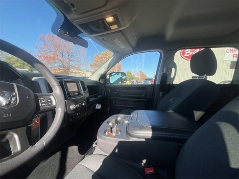 Used 2024 RAM 1500 Tradesman w/ Tradesman SXT Package image 10