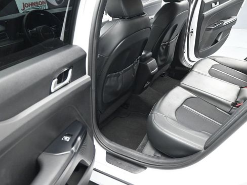 Used 2023 Kia K5 GT-Line image 16