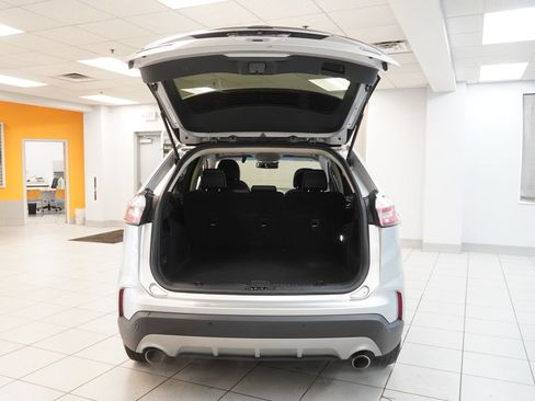 Used 2019 Ford Edge SEL w/ Equipment Group 201A AWD/4WD image 9