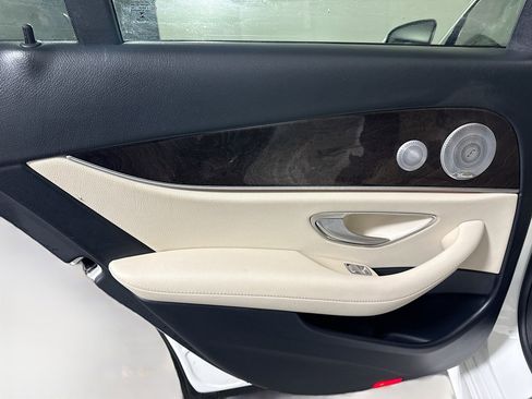 Used 2020 Mercedes-Benz E 350 Sedan image 26