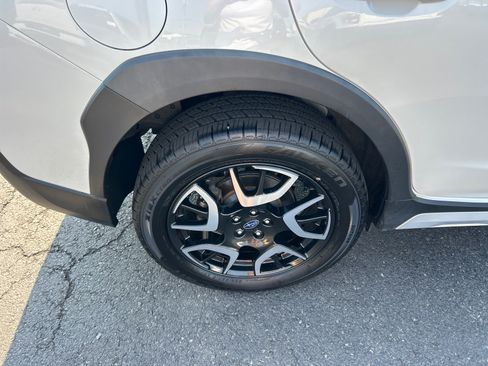Used 2023 Subaru Crosstrek Hybrid AWD/4WD image 31