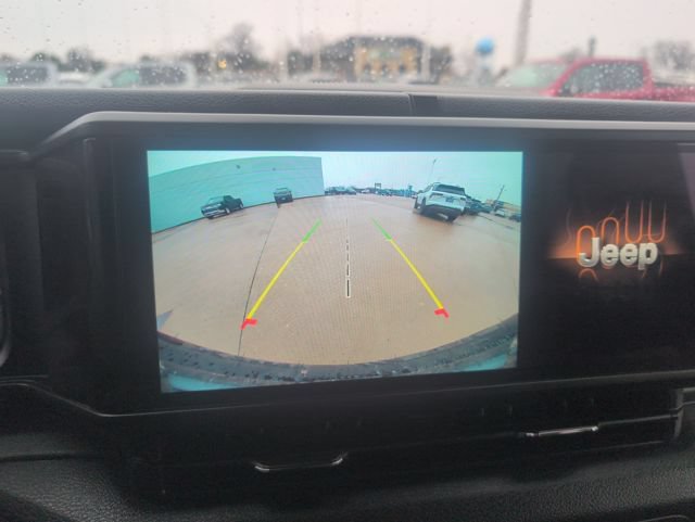 Used 2024 Jeep Wrangler Unlimited Sport AWD/4WD image 21