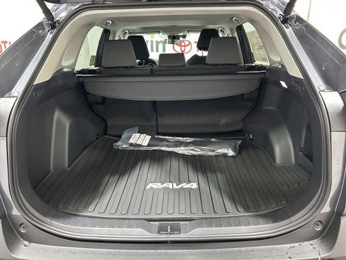 Used 2025 Toyota RAV4 XLE image 15