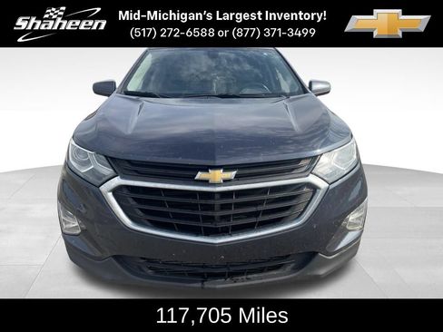 Used 2018 Chevrolet Equinox LT FWD image 2